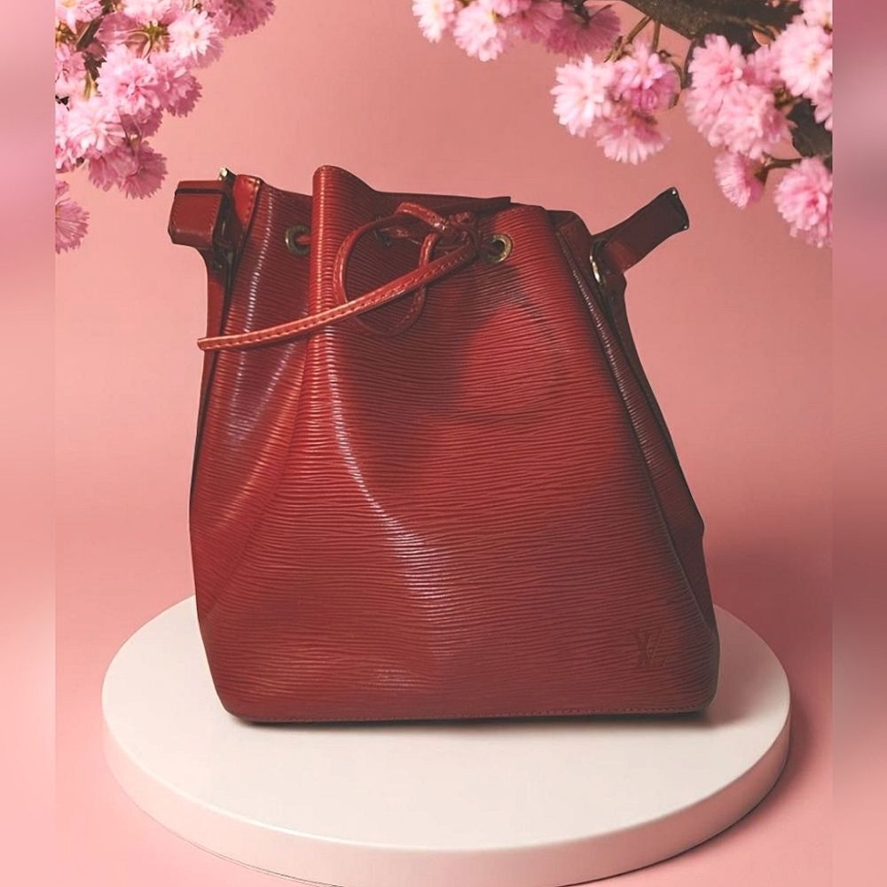 Louiis Vuitton Red Epi Bucket Bag